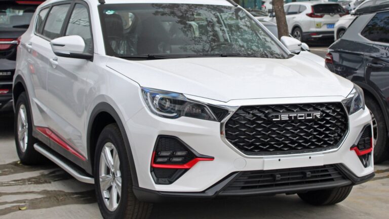 JETOUR X70 de 2022, SUV chino, visto de frente